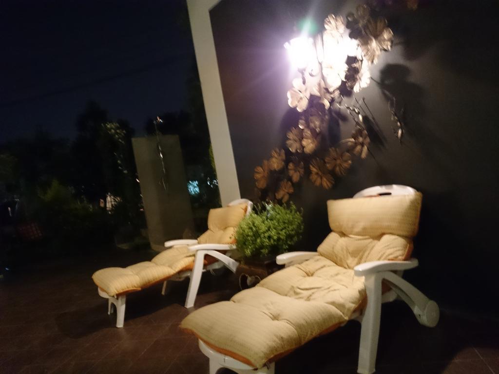 צ'יאנג מאי Capital O 1051 Pagoda House מראה חיצוני תמונה